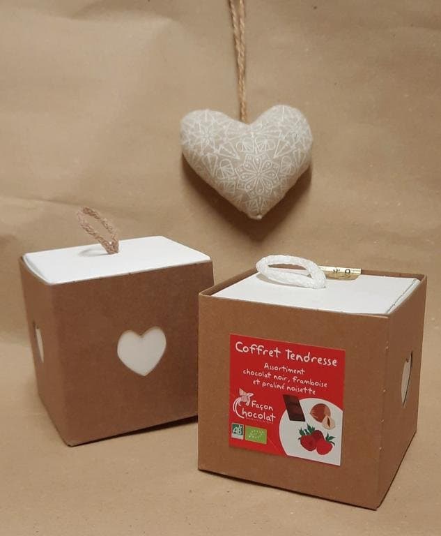 Zärtlichkeits-Schachtel (Herzform) (Praliné + Himbeere), Façon Chocolat, 120 g